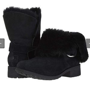 Ugg Bodie Moto Lug Boots in Black Size 5